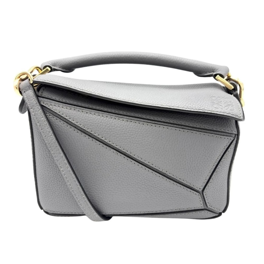 LOEWE PUZZLE EDGE HANDBAG MINI SHOULDER BAG: Loewe Puzzle Edge Handbag Mini Shoulder Bag Brand: Loewe Type/Style: Handbag, Shoulder bag Material: Leather Color: Gray Size: (HxWxD) 12.5cm x 18cm x 8cm / 4.92inch x 7.08inch x 3.14inch Accessor