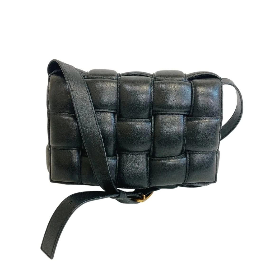 BOTTEGA VENETA PADDED INTRECCIATO: BOTTEGA VENETA Padded Intrecciato Brand: Bottega Veneta Type/Style: Shoulder bag Material: Leather Color: Black Size: (HxWxD) 19cm x 27cm x 9cm / 7.48inch x 10.62inch x 3.54inch Accessories: None
