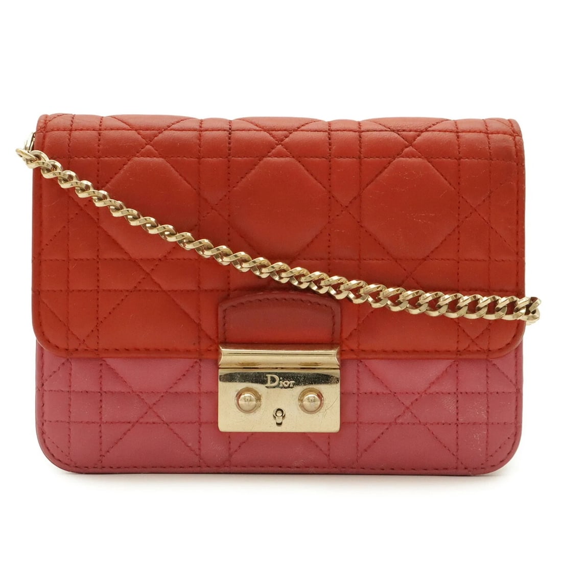 CHRISTIAN DIOR CANNAGE POCHETTE SHOULDER BAG: Christian Dior Cannage Pochette Shoulder Bag Brand: Christian Dior Type/Style: Pochette, Shoulder bag Material: Leather Color: Pink, Red color Size: (HxWxD) 12cm x 16cm x 5cm / 4.72inch x 6.29inch x 1