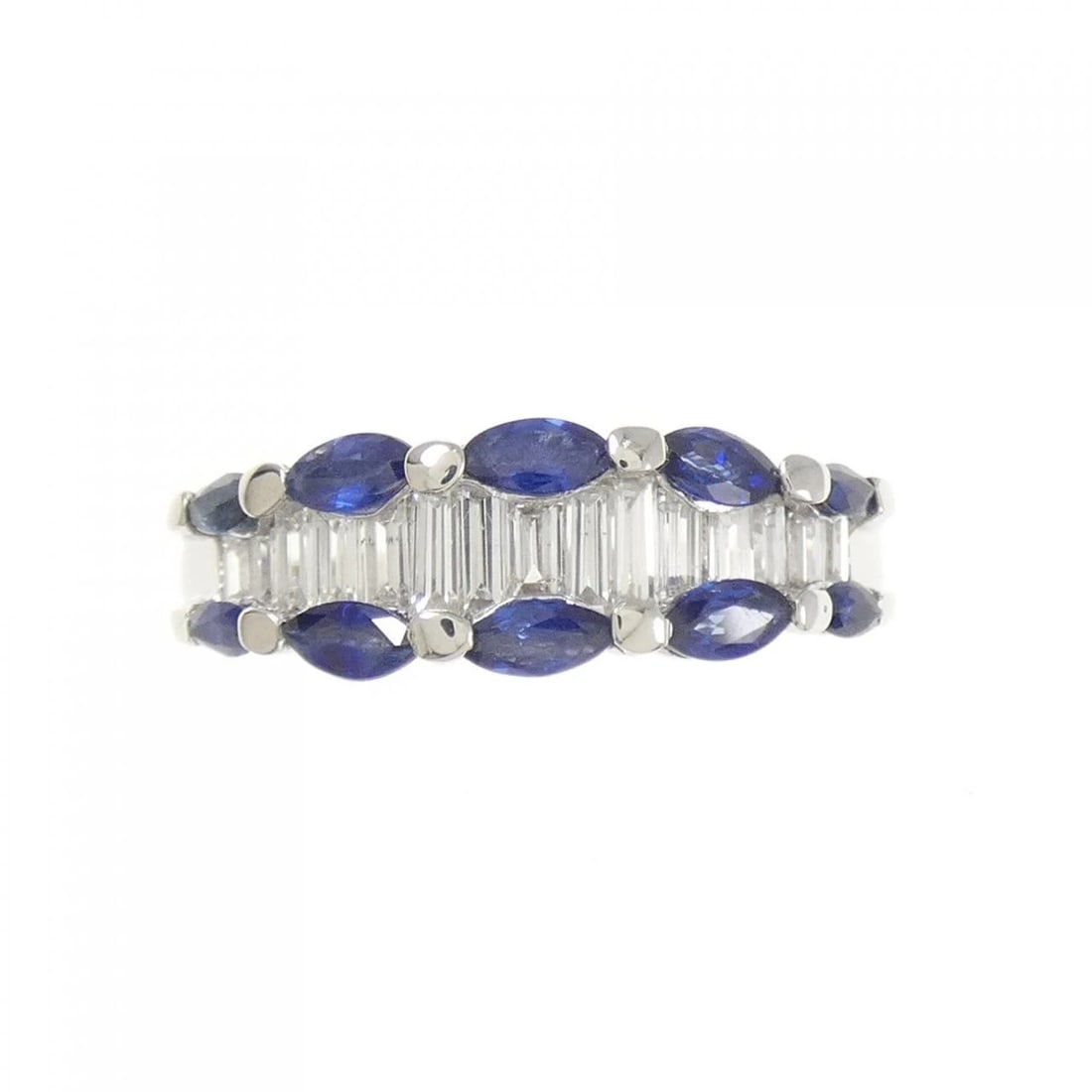 PT900 SAPPHIRE RING: PT900 Sapphire Ring Brand: Unbranded Type/Style: Sapphire Ring Material: Color: Size: US5 1/4 Accessories: None Accessories Notice: When purchasing pre-owned goods, please refer to the photos of the