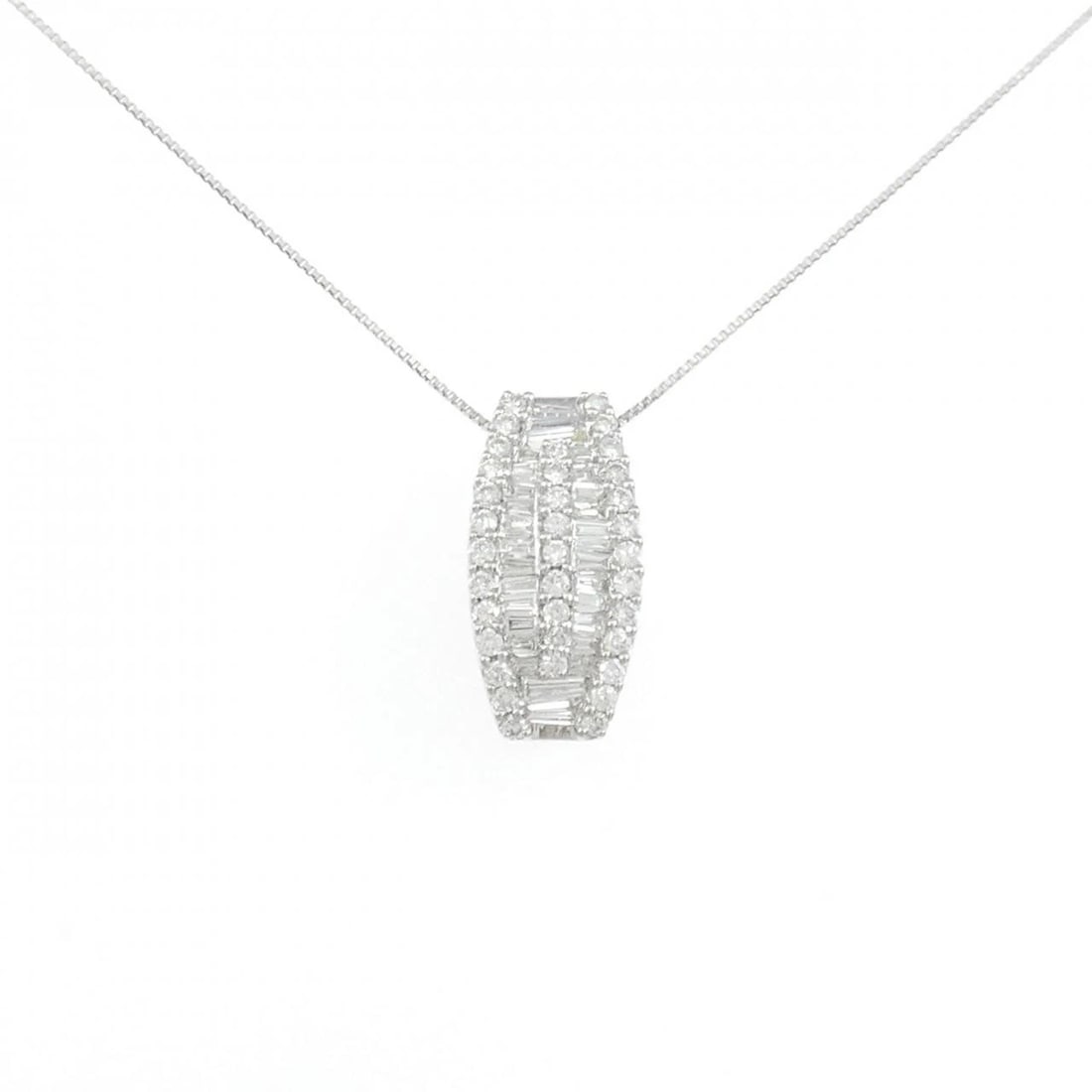 K18WG DIAMOND NECKLACE: K18WG Diamond Necklace Brand: Unbranded Type/Style: Diamond Necklace Material: Color: WG Size: Actual Size Pendant length approx. x width approx.: 18.4mmx9.0mm Chain maximum width approx.: 0.7mm Size