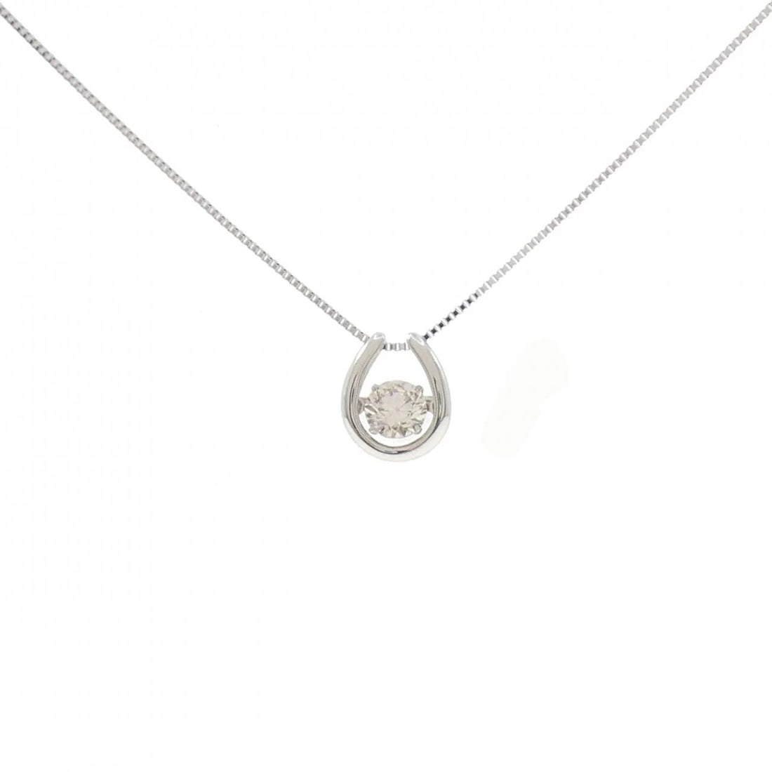 PT900/PT850 HORSESHOE DIAMOND NECKLACE: PT900/PT850 Horseshoe Diamond Necklace Brand: Unbranded Type/Style: Diamond Necklace Material: Color: Size: Actual Size Pendant length approx. x width approx.: 10.6mmx8.9mm Chain maximum width