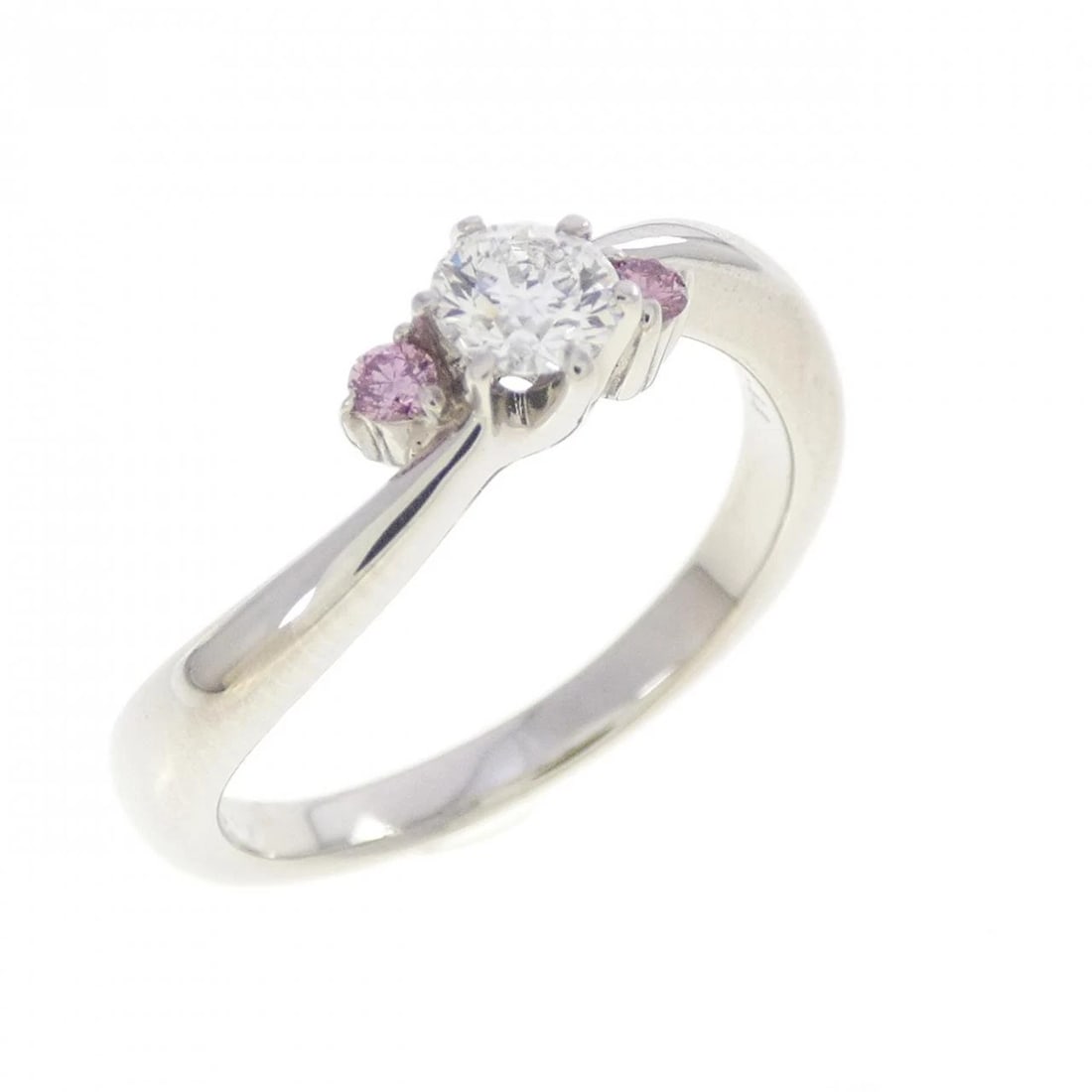 PT900 DIAMOND RING: PT900 Diamond Ring Brand: Unbranded Type/Style: Ring Material: Color: Size: US5 Accessories: None Accessories Notice: When purchasing pre-owned goods, please refer to the photos of the items to check