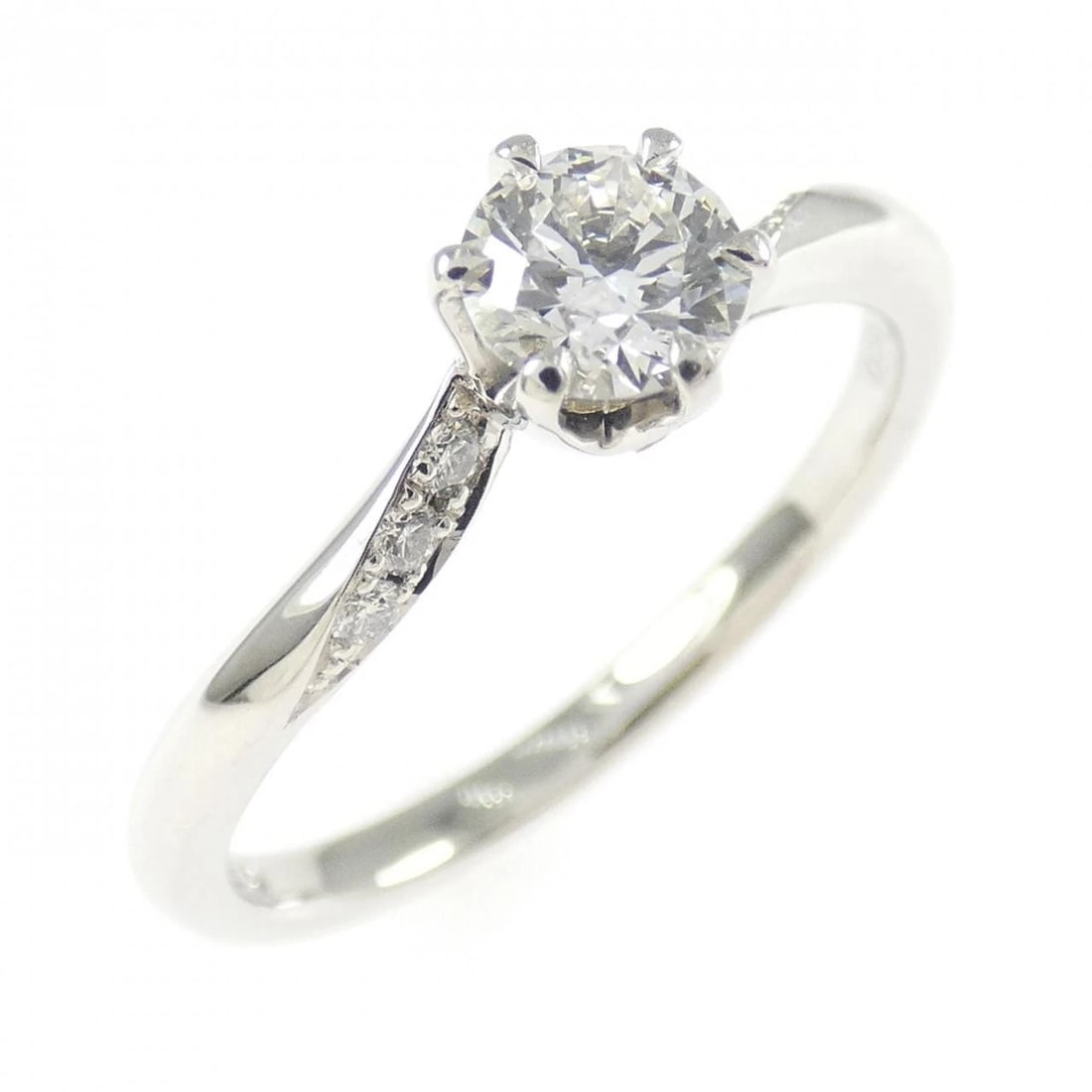 PT950 DIAMOND RING: PT950 Diamond Ring Brand: Unbranded Type/Style: Ring Material: PT950 Color: None Size: US4 3/4 Accessories: None Accessories Notice: When purchasing pre-owned goods, please refer to the photos of the