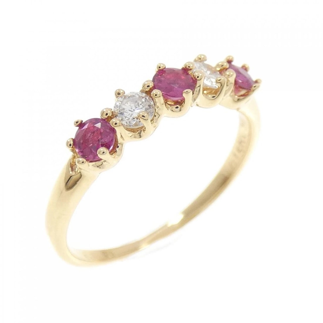 K18YG RUBY RING: K18YG Ruby Ring Brand: Unbranded Type/Style: Ruby Ring Material:K18YG Color: YG Size: US5 1/2 Accessories: None Accessories Notice: When purchasing pre-owned goods, please refer to the photos of the