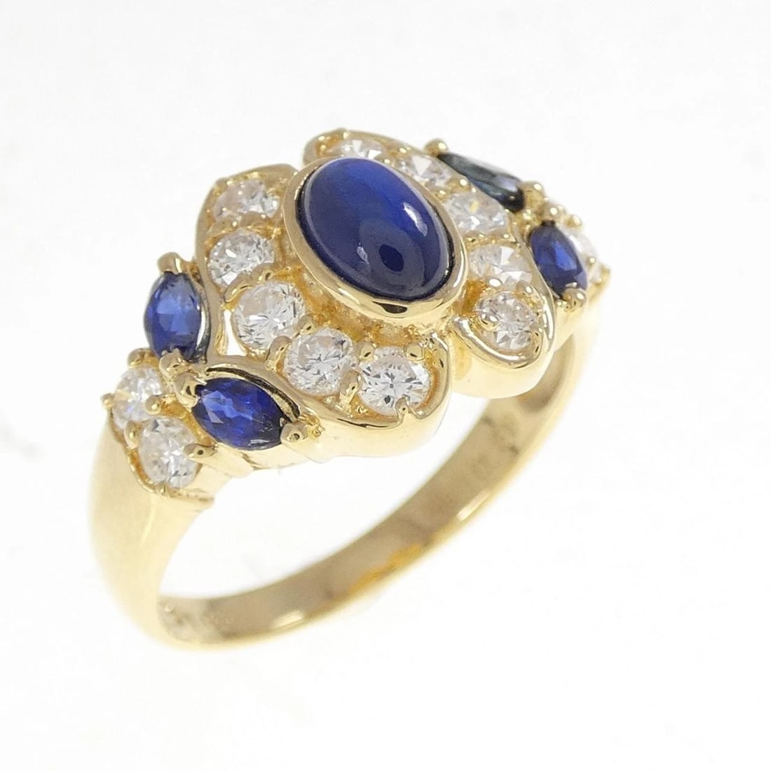 K18YG SAPPHIRE RING: K18YG Sapphire Ring Brand: Unbranded Type/Style: Sapphire Ring Material: K18YG Color: YG Size: US6 1/4 Accessories: None Accessories Notice: When purchasing pre-owned goods, please refer to the