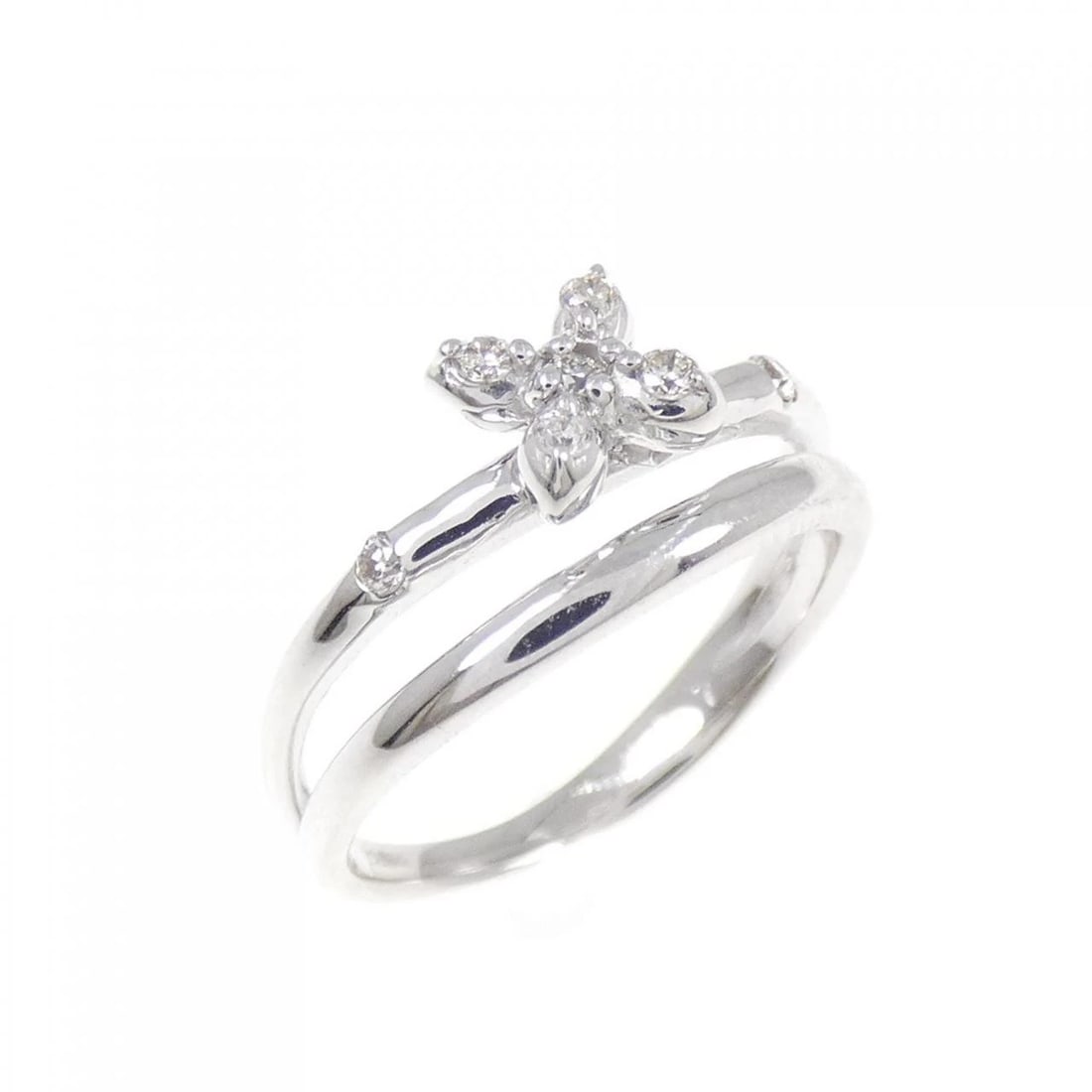 K18WG DIAMOND PINKY RING: K18WG Diamond Pinky Ring Brand: Unbranded Type/Style: Diamond Ring Material: Color: Size: US2 1/4 Accessories: None Accessories Notice: When purchasing pre-owned goods, please refer to the photos of