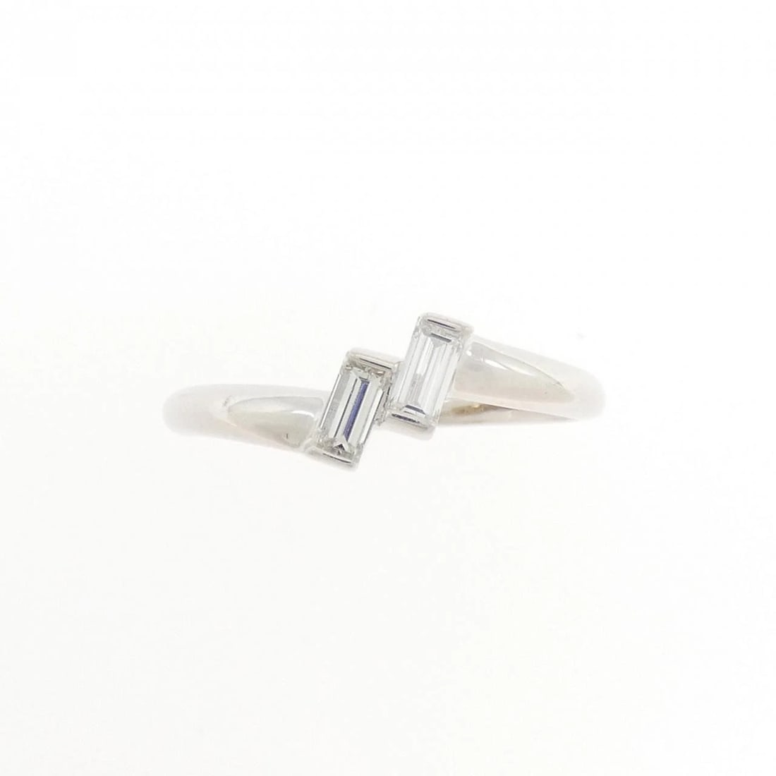 K18WG DIAMOND RING - 2