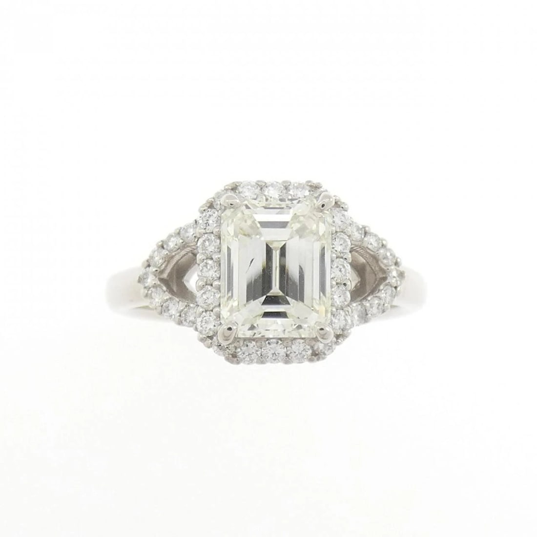 PT900 DIAMOND RING EMERALD CUT - 2