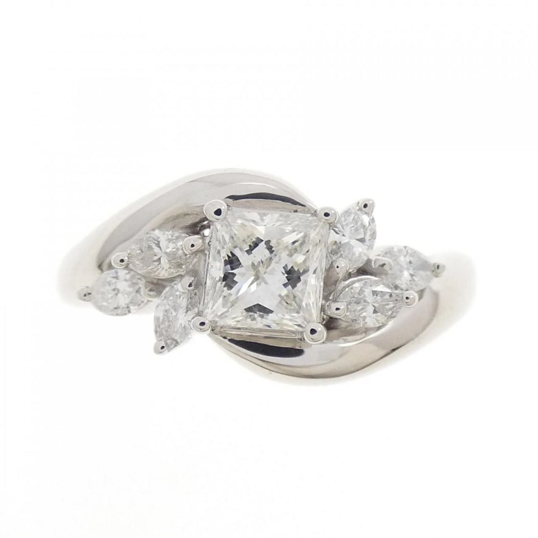 PT900 DIAMOND RING - 2