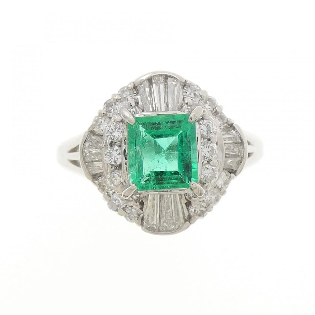 PT900 EMERALD RING - 2