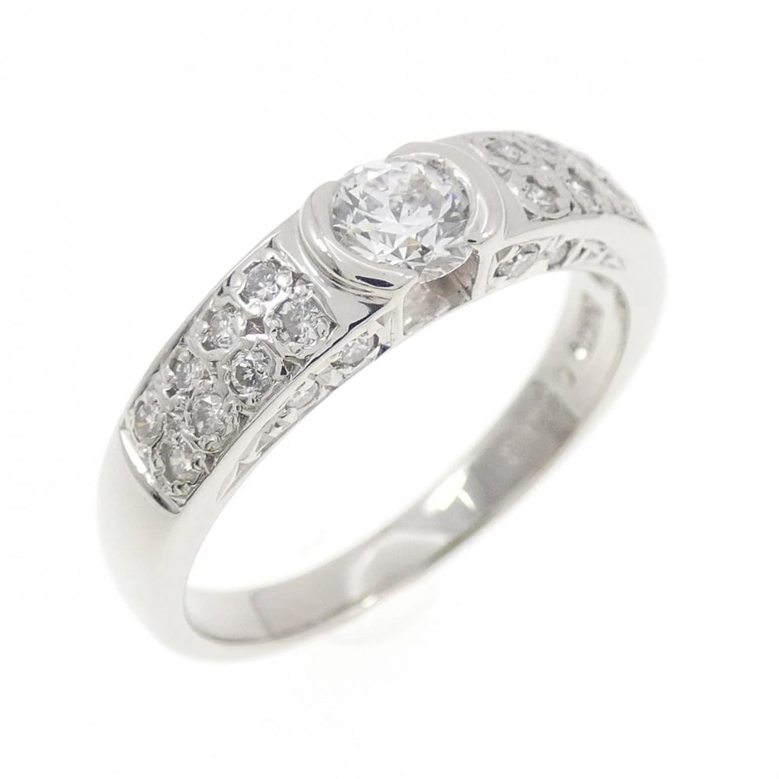 PT900 DIAMOND RING: PT900 Diamond Ring Brand: Unbranded Type/Style: Diamond Ring Material: PT900 Color:None Size: US6 Accessories: None Accessories Notice: When purchasing pre-owned goods, please refer to the photos of