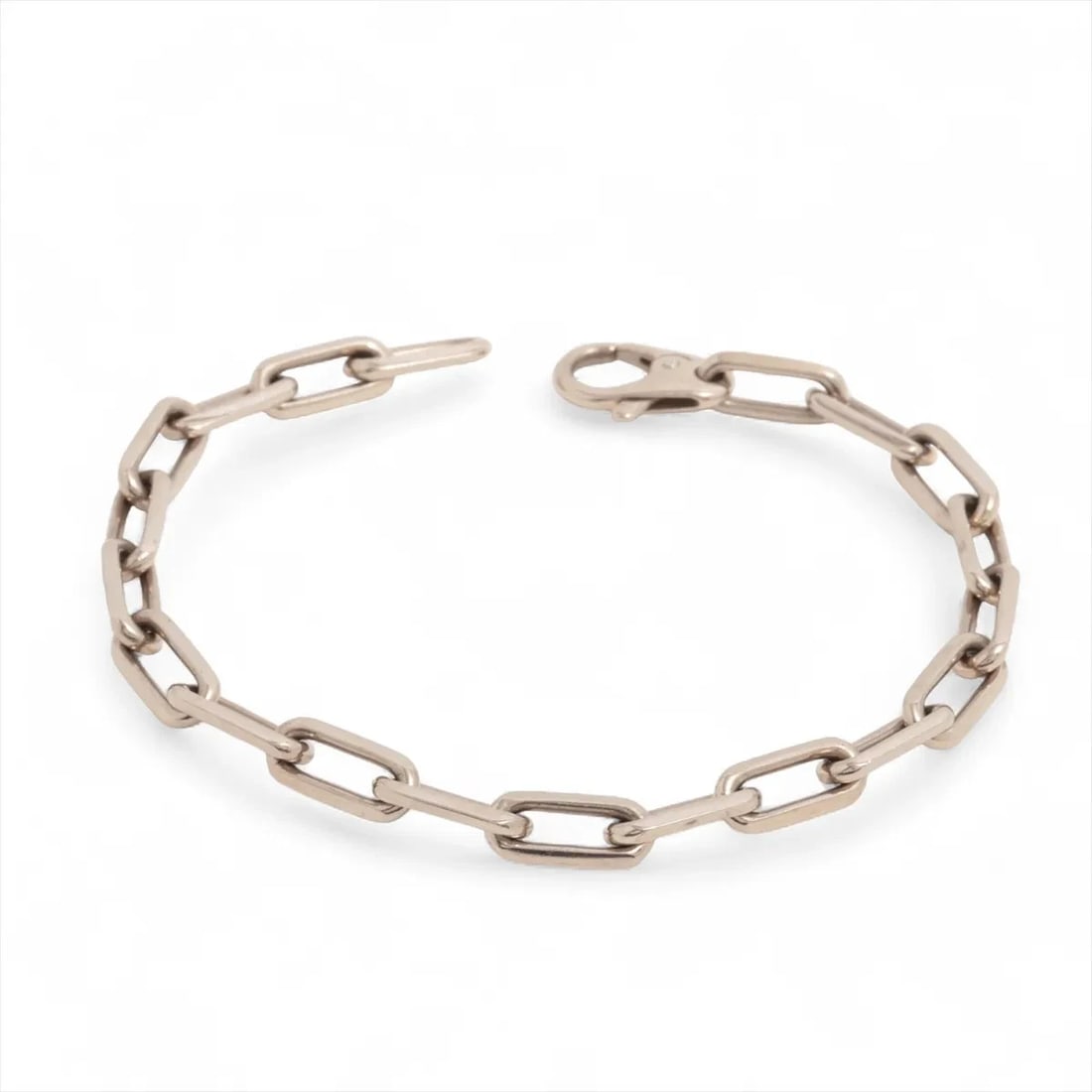 CARTIER SANTOS DOO CARTIER BRACELET 750(WG): Cartier Santos Doo Cartier Bracelet 750(WG) Brand: Cartier Type/Style: Bracelet Material: 750(WG) Color: White Gold Size: Bracelet length:20cm Accessories: None Accessories Notice: When purchasing