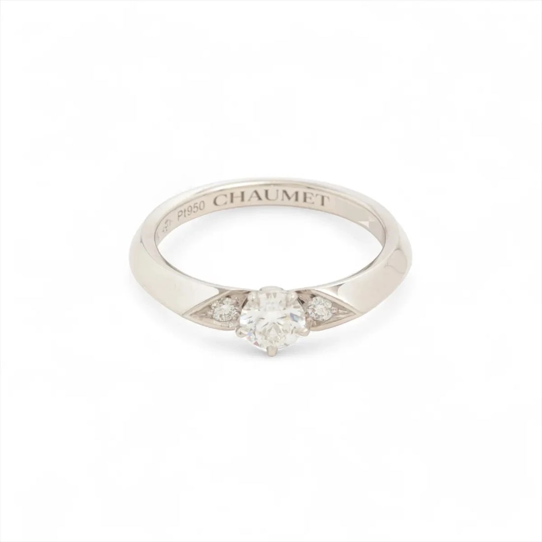CHAUMET SERENADE DIAMOND RING PT950: Chaumet serenade diamond Ring Pt950 Brand: Chaumet Type/Style: Ring Material: Pt950 Color: Silver Size: 4.75 - 5 US Accessories: None Accessories Notice: When purchasing pre-owned goods, p