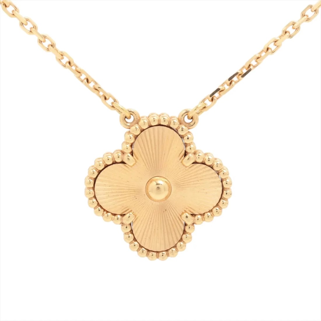 VAN CLEEF & ARPELS ALHAMBRA GUILLOCHE NECKLACE 750(YG): Van Cleef & Arpels Alhambra Guilloche Necklace 750(YG) Brand: Van Cleef & Arpels Type/Style: Necklace Material: 925 Color: Silver Size: Chain length:47.4cm Accessories: None Accessories Notice: When