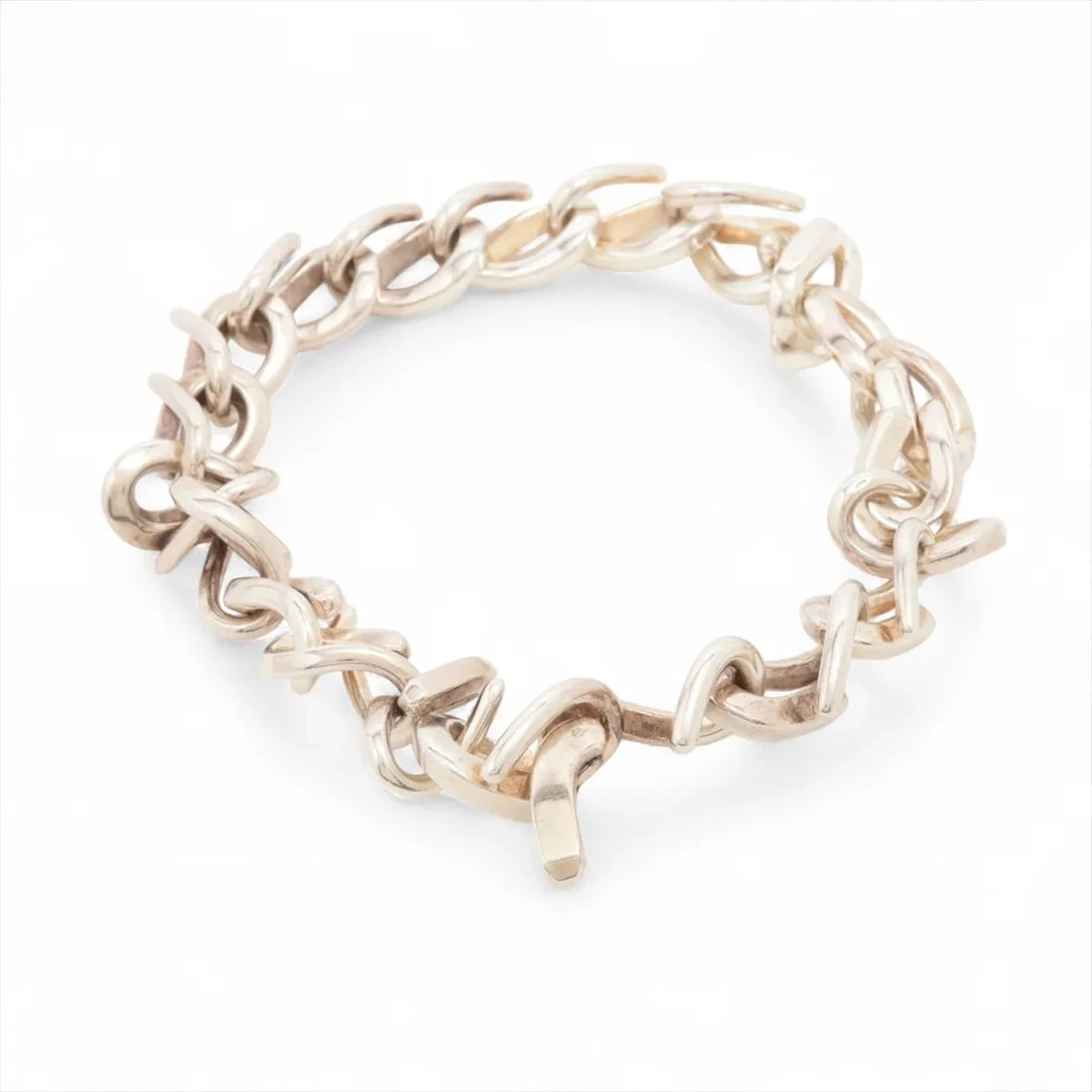 TIFFANY FORGE MEDIUM LINK BRACELET 925 SILVER: Tiffany forge Medium link Bracelet 925 Silver Brand: Tiffany Type/Style: Bracelet Material: 925 Color: Silver Size: Bracelet length:18.5cm Accessories: None Accessories Notice: When purcha