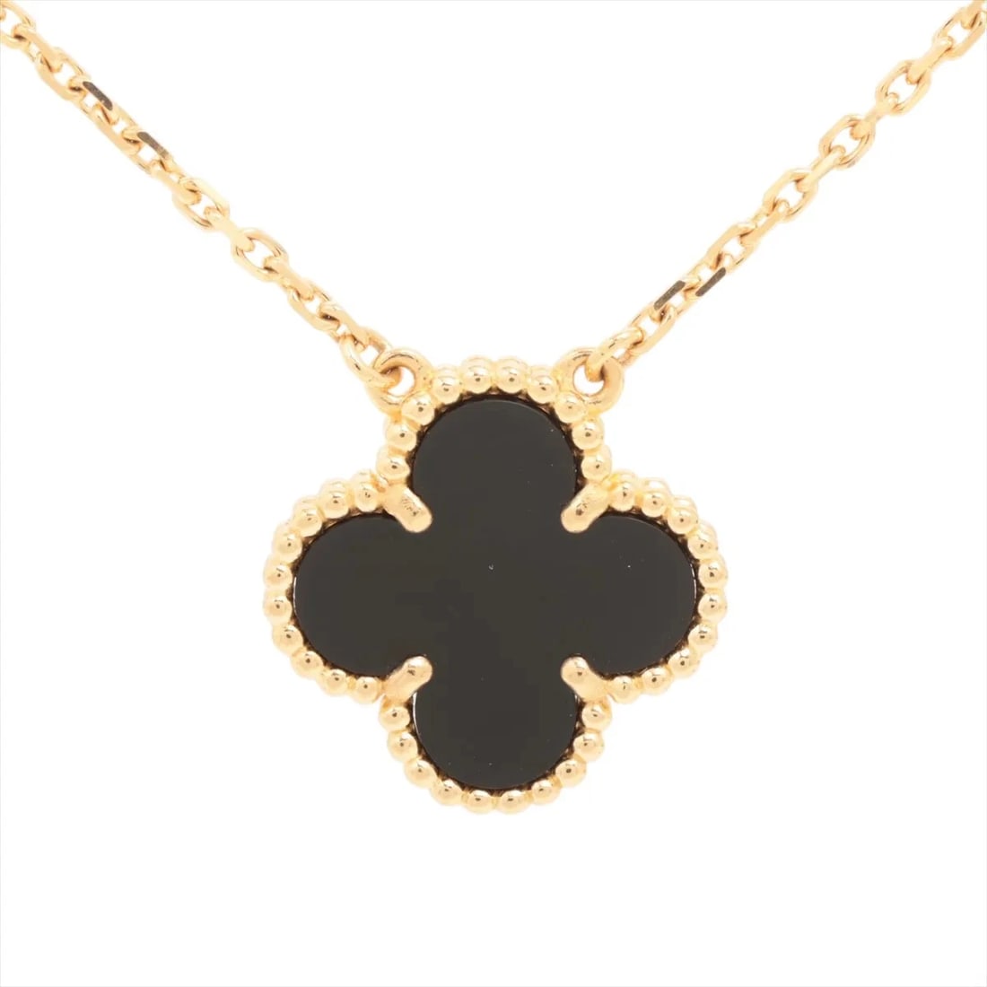 VAN CLEEF & ARPELS ALHAMBRA ONYX NECKLACE 750(YG): Van Cleef & Arpels Alhambra Onyx Necklace 750(YG) Brand: Van Cleef & Arpels Type/Style: Necklace Material: 750(YG) Color: YG Size: Chain length:41.8cm Accessories: None Accessories Notice: When