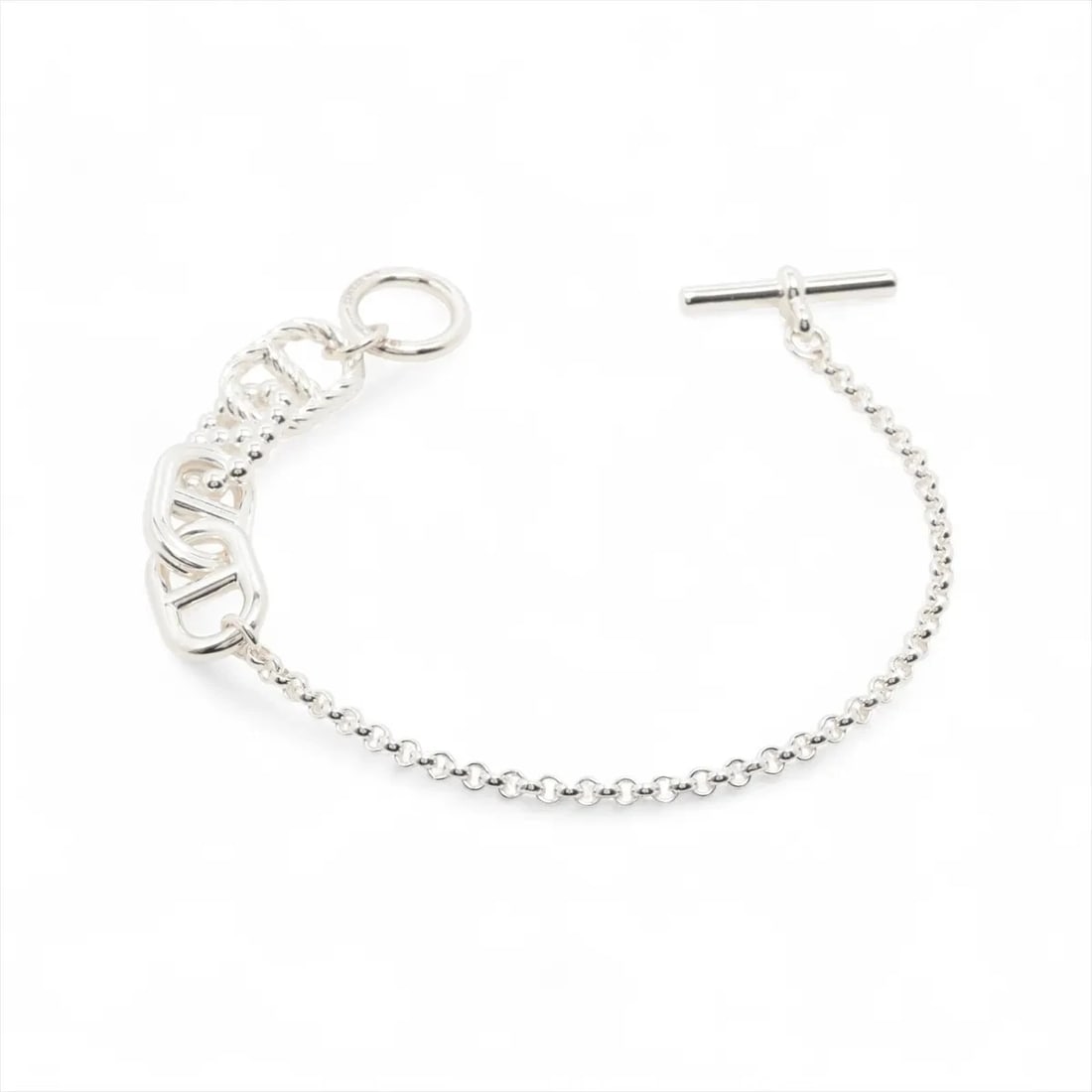 HERMES CHAINE D'ANCRE ALEA ? PM BRACELET 925 SILVER: Hermes Chaine d'Ancre Alea ? PM Bracelet 925 Silver Brand: Hermes Type/Style: Bracelet Material: 925 Color: Silver Size: Bracelet length:17.5cm Accessories: None Accessories Notice: When purchasing