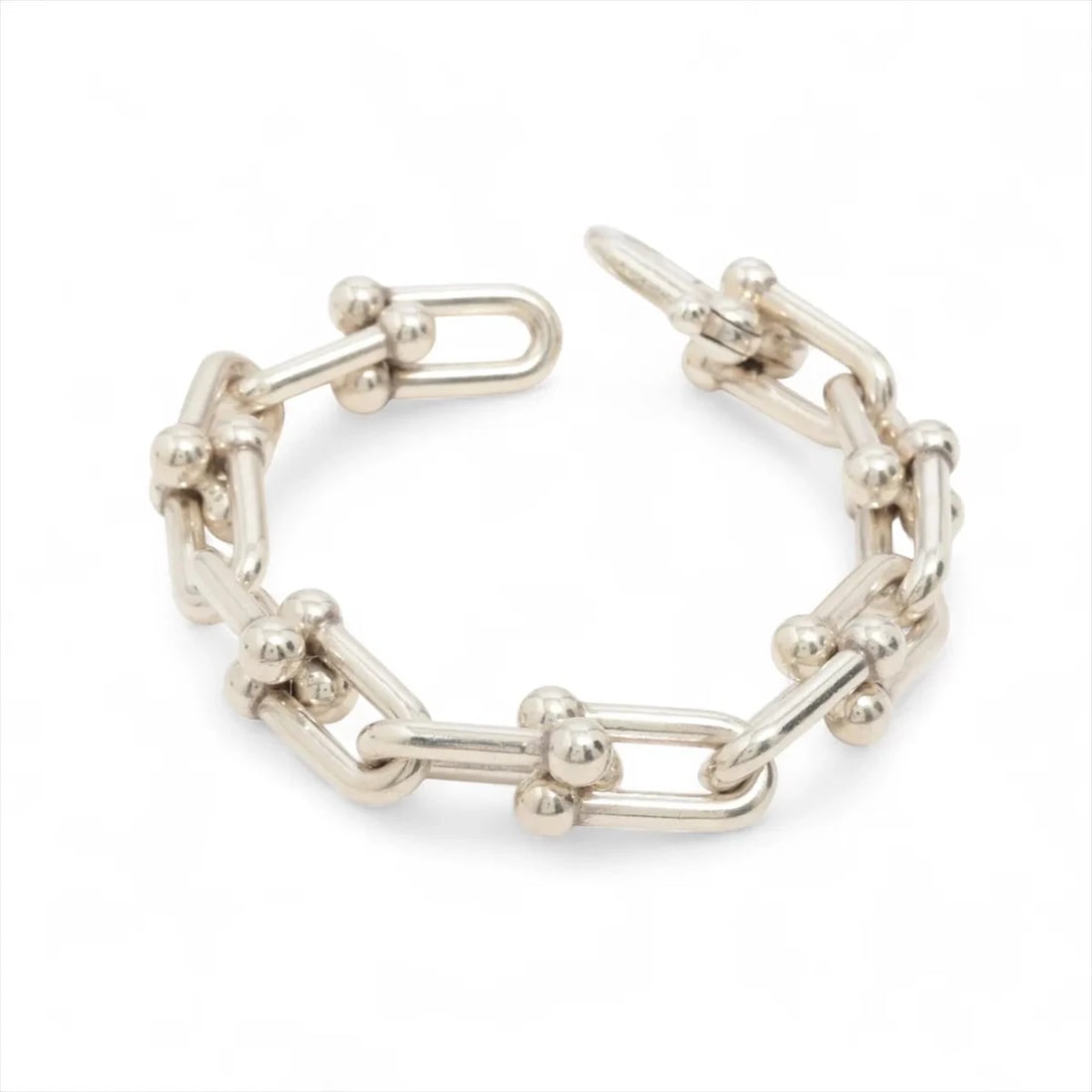 TIFFANY HARDWARE LARGE LINK BRACELET 925 SILVER: Tiffany Hardware large link Bracelet 925 Silver Brand: Tiffany Type/Style: Bracelet Material: 925 Color: Silver Size: Bracelet length:16.5cm Accessories: None Accessories Notice: When purc