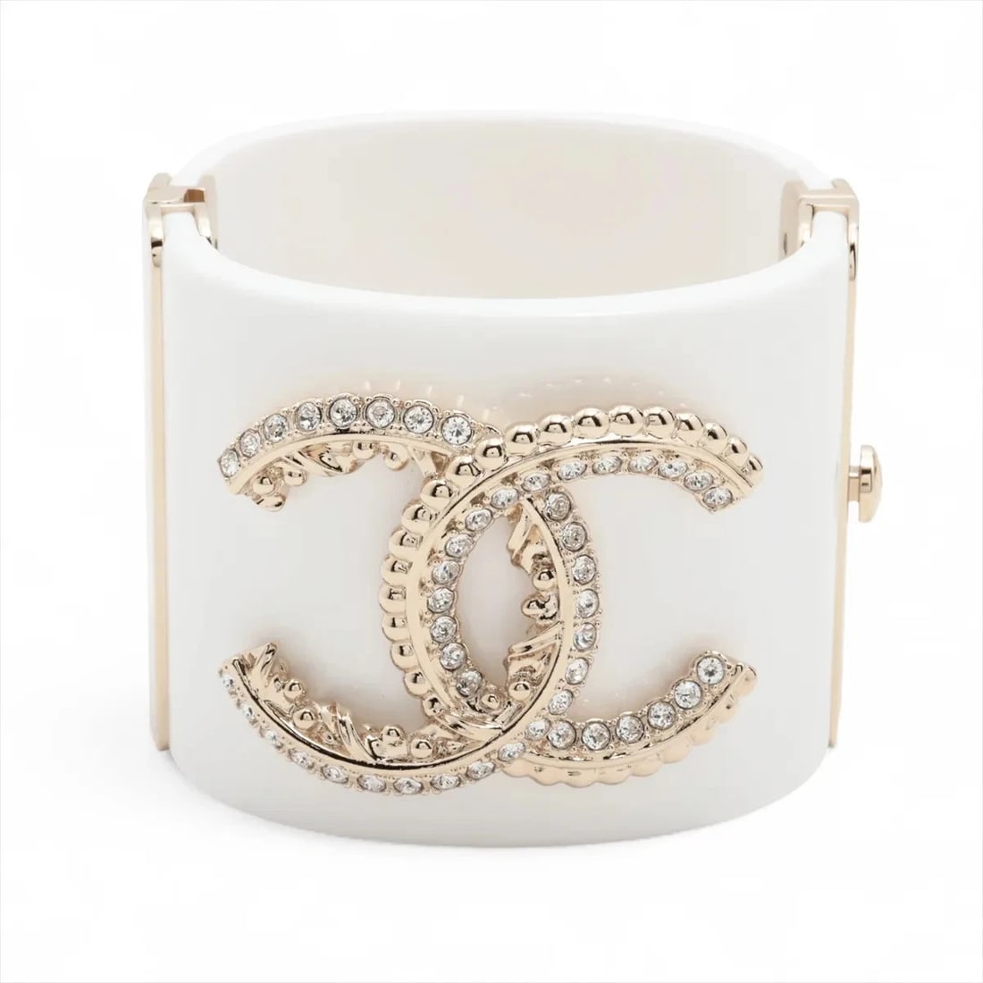 CHANEL COCO MARK BANGLE GP?RHINESTONE GOLD X WHITE: Chanel Coco Mark Bangle GP?Rhinestone gold x white Brand: Chanel Type/Style: Bracelet Material: GP?Rhinestone Color: gold x white Size: Bracelet length:16cm Accessories: None Accessories Notice: When