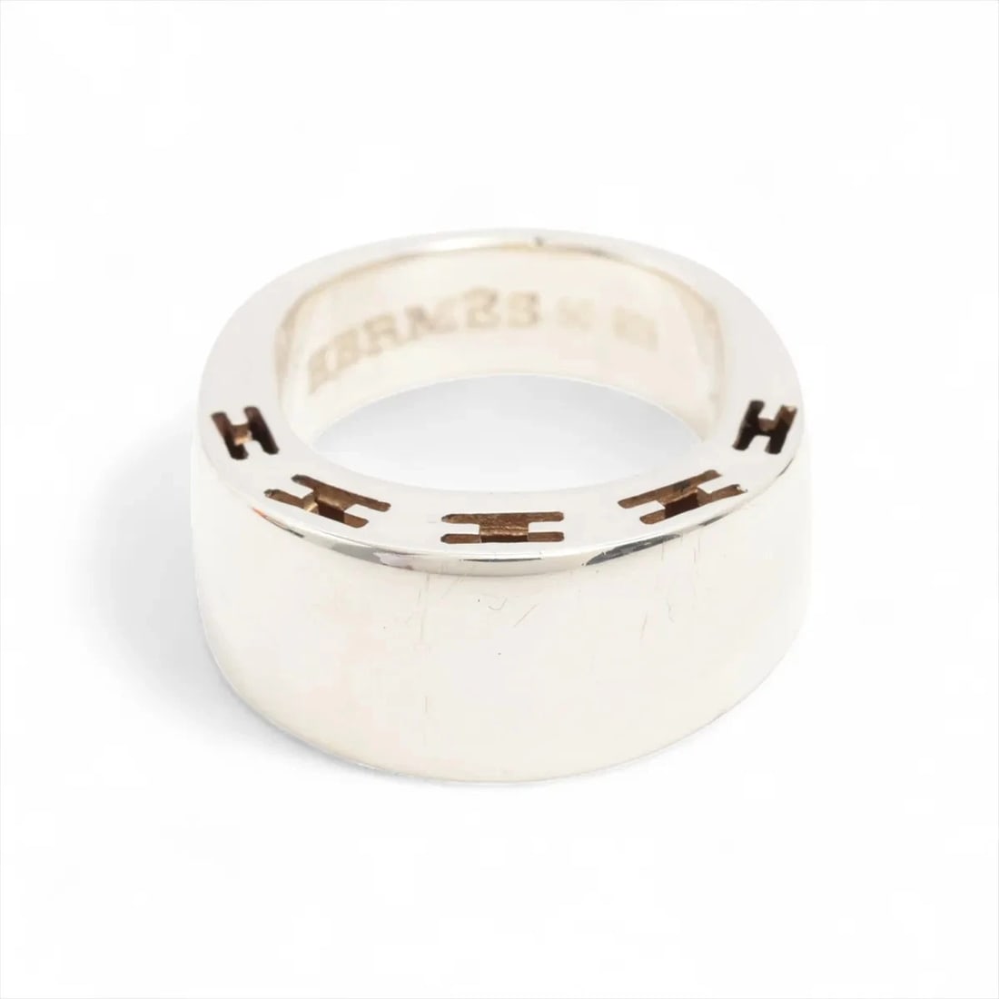 HERMES CLARTE RING 925 SILVER: Hermes Clarte Ring 925 Silver Brand: Hermes Type/Style: Ring Material: 925 Color: Silver Size: 4 US Accessories: None Accessories Notice: When purchasing pre-owned goods, please refer to the photos