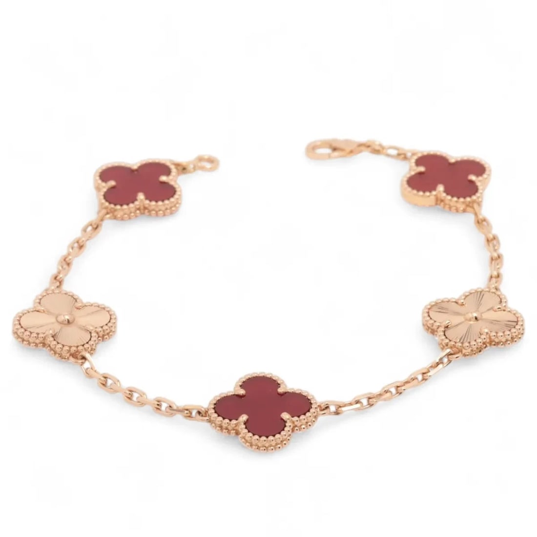 VAN CLEEF & ARPELS ALHAMBRA BRACELET 750(PG): Van Cleef & Arpels Alhambra Bracelet 750(PG) Brand: Van Cleef & Arpels Type/Style: Bracelet Material: 750(PG) Color: Pink Gold Size: Bracelet length:19.5cm Accessories: None Accessories Notice: When
