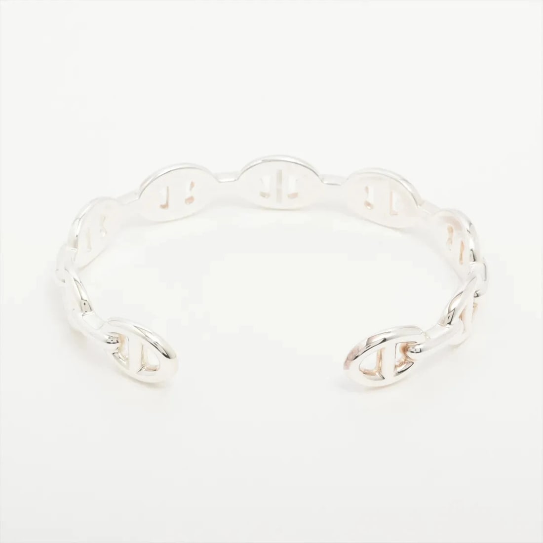 HERMES CHAINE D'ANCRE ENCHAINEE BANGLE ST 925 SILVER: Hermes Chaine d'Ancre Enchainee Bangle ST 925 Silver Brand: Hermes Type/Style: Bracelet Material: 925 Color: Silver Size: Bracelet length:16cm Accessories: None Accessories Notice: When purchasing