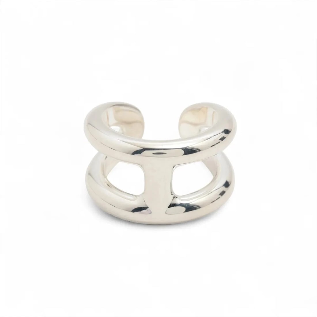 HERMES OSMOZ PM RING 925 SILVER: Hermes Osmoz PM Ring 925 Silver Brand: Hermes Type/Style: Ring Material: 925 Color: Silver Size: 6 US Accessories: None Accessories Notice: When purchasing pre-owned goods, please refer to the photos