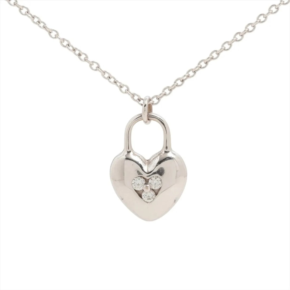 TIFFANY HEART LOCK DIAMOND NECKLACE 750(WG): Tiffany Heart Lock diamond Necklace 750(WG) Brand: Tiffany Type/Style: Necklace Material: 750(WG) Color: White Gold Size: Chain length:40.9cm Accessories: None Accessories Notice: When purchasing