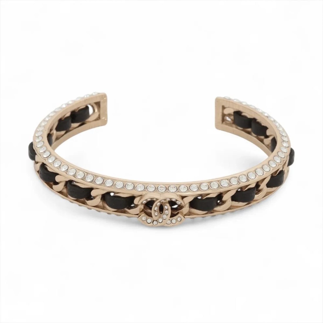 CHANEL BANGLE S GP X RHINESTONE X LEATHER GOLD?BLACK: Chanel Bangle S GP x Rhinestone x Leather gold?black Brand: Chanel Type/Style: Bracelet Material: GP x Rhinestone x Leather Color: gold?black Size: Bracelet length:15.5cm Accessories: None