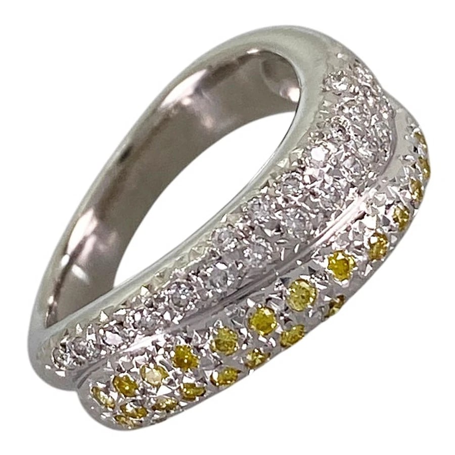 TASAKI PLATINUM DIAMOND RING: TASAKI Platinum Diamond Ring Brand: TASAKI Type/Style: Ring Material: Platinum 900 Color: Silver Size: US 6-6.5 Accessories: None Accessories Notice: When purchasing pre-owned goods, please refer to