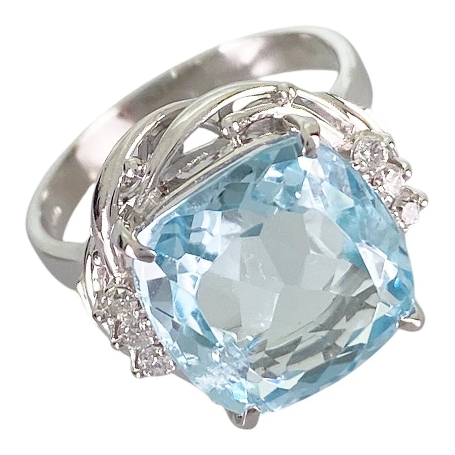 RING PLATINUM AQUAMARINE DIAMOND: Ring Platinum Aquamarine Diamond Brand: Unsigned Jewelry Type/Style: Ring Material: Platinum 900 Main Stone Aquamarine Color: Silver Size: US 6-6.5 Accessories: None Accessories Notice: When