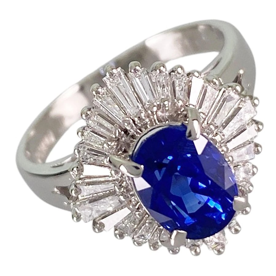 RING PLATINUM BLUE SAPPHIRE DIAMOND: Ring Platinum Blue Sapphire Diamond Brand: Unsigned Jewelry Type/Style: Ring Material: Platinum 900 Main Stone Sapphire Color: Silver Size: US 6 Accessories: None Accessories Notice: When purchasing