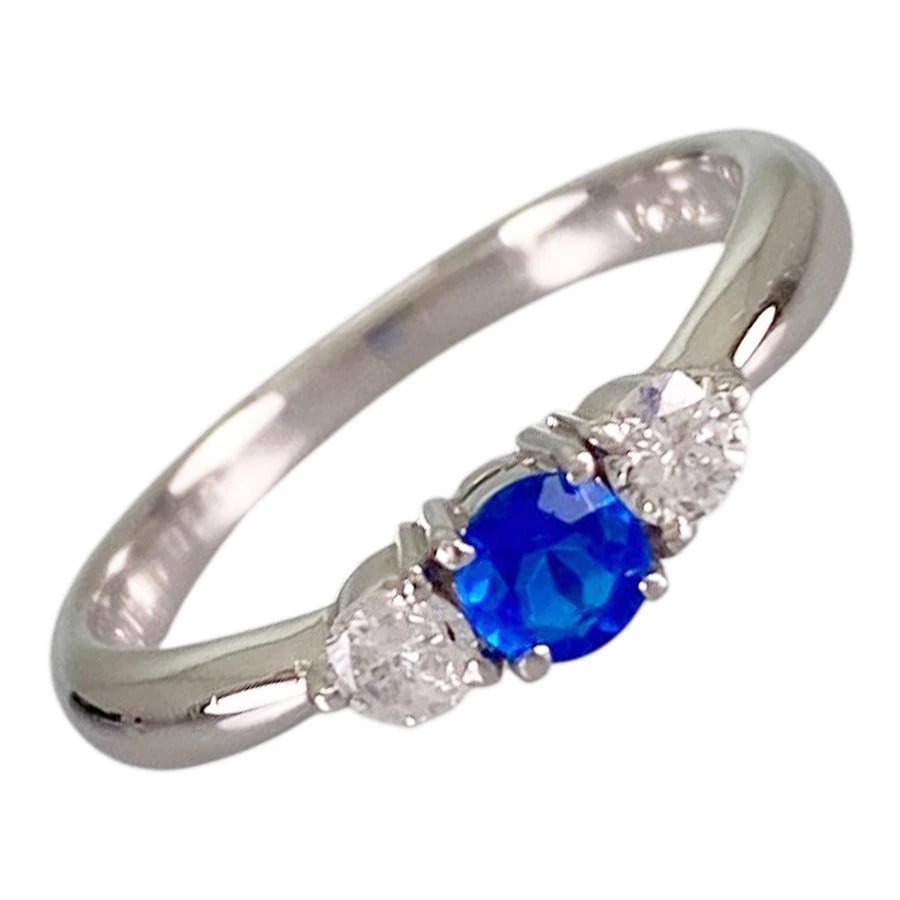 RING PLATINUM HAUYNITE DIAMOND: Ring Platinum Hauynite Diamond Brand: Unsigned Jewelry Type/Style: Ring Material: Platinum 900 Color: Silver Size: US 4-4.5 Accessories: None Accessories Notice: When purchasing pre-owned goods,