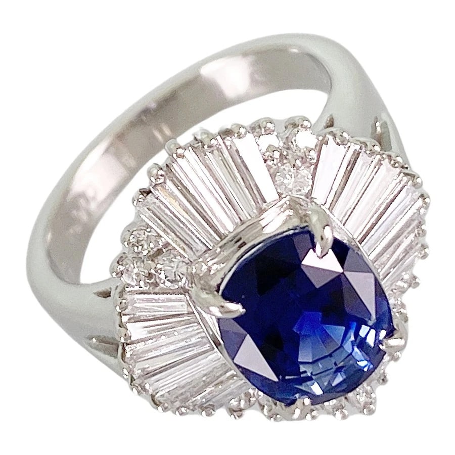 RING PLATINUM BLUE SAPPHIRE DIAMOND: Ring Platinum Blue Sapphire Diamond Brand: Unsigned Jewelry Type/Style: Ring Material: Platinum 900 Main Stone Sapphire Color: Silver Size: US 4 Accessories: None Accessories Notice: When purchasing