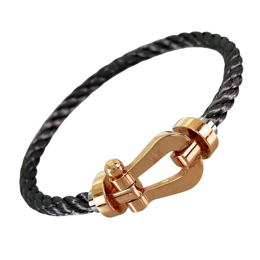 FRED FORCE ROSE GOLD BRACELET: FRED Force Rose gold Bracelet Brand: FRED Type/Style: Bracelet Material: 18K Rose Gold Stainless Steel Color: RG SS Size: Motif size:12.8mmx25.5mm Wrist Size:17cm Accessories: None Accessories