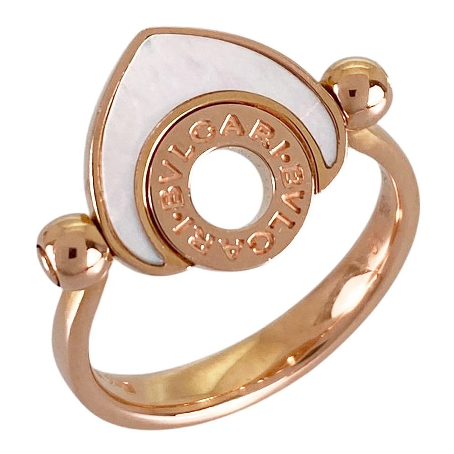 BVLGARI CUORE ROSE GOLD RING: BVLGARI Cuore Rose gold Ring Brand: BVLGARI Type/Style: Ring Material: 18K Rose Gold Color: RG Size: US 5.5 Accessories: None Accessories Notice: When purchasing pre-owned goods, please refer to the