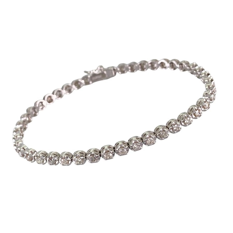 TENNIS BRACELET PLATINUM DIAMOND: Tennis bracelet Platinum Diamond Brand: Unsigned Jewelry Type/Style: Tennis bracelet Material: Platinum 850 Color: Silver Size: Bracelet width:4.0mm Wrist Size:17.5cm Accessories: None Accessories