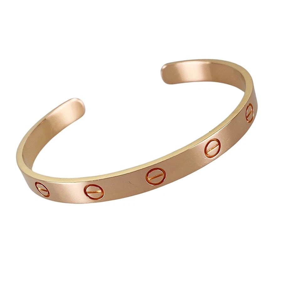 CARTIER LOVE ROSE GOLD BANGLE: Cartier Love Rose gold Bangle Brand: Cartier Type/Style: Bangle Material: 18K Rose Gold Color: RG Size: Wrist Size:15.5cm Accessories: None Accessories Notice: When purchasing pre-owned goods, please