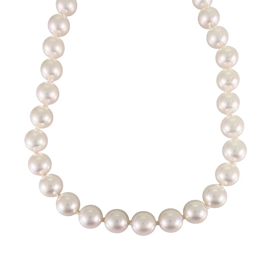 NECKLACE WHITE GOLD AKOYA PEARL SAPPHIRE: Necklace White gold Akoya Pearl Sapphire Brand: Unsigned Jewelry Type/Style: Necklace Material: 14K White Gold Main Stone Pearl Color: Silver Size: Necklace full length:45cm Accessories: None