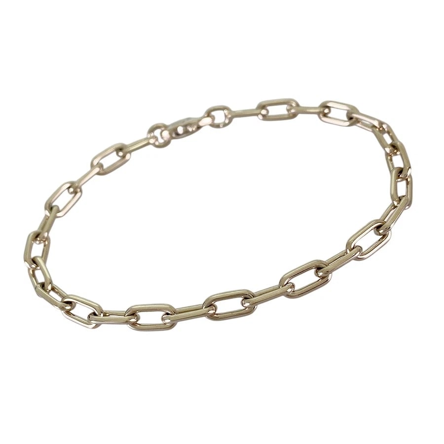 CARTIER SPARTACUS WHITE GOLD BRACELET: Cartier Spartacus White gold Bracelet Brand: Cartier Type/Style: Bracelet Material: 18K White Gold Color: Silver Size: Bracelet width:4.4mm Wrist Size:18cm Accessories: None Accessories Notice: When