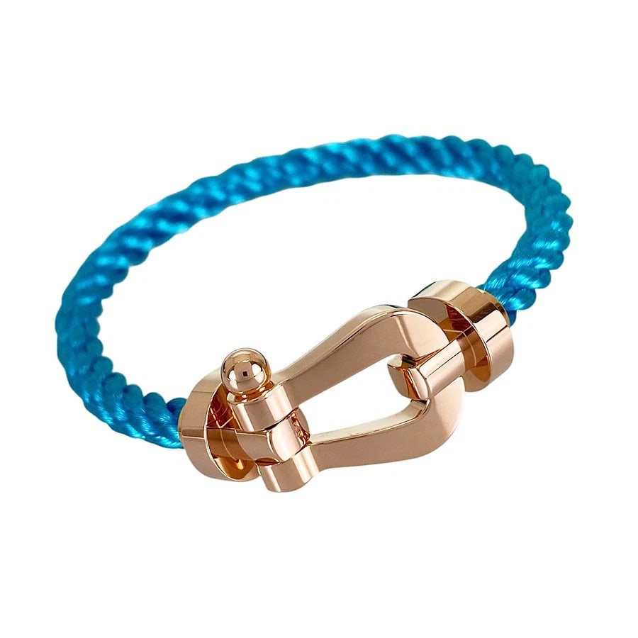 FRED FORCE LM ROSE GOLD BRACELET: FRED Force LM Rose gold Bracelet Brand: FRED Type/Style: Bracelet Material: 18K Rose Gold Stainless Steel Color: RG SS Size: Top size:13.0mmx26.0mm Wrist Size:14cm Accessories: None Accessories
