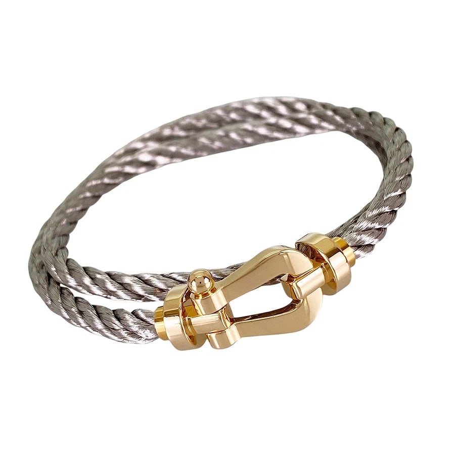 FRED FORCE LM ROSE GOLD BRACELET: FRED Force LM Rose gold Bracelet Brand: FRED Type/Style: Bracelet Material: 18K Rose Gold Stainless Steel Color: RG SS Size: Motif size:14.5mmx29.5mm Wrist Size:18cm Accessories: None Accessories