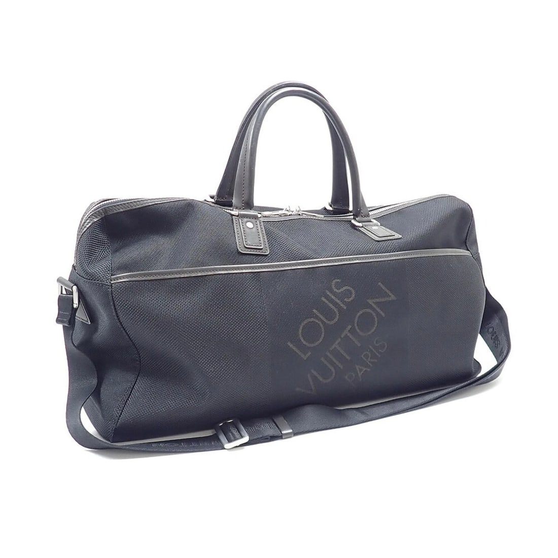 LOUIS VUITTON BOSTON BAG DAMIER GEANT SOUVERAIN: Louis Vuitton Boston Bag Damier Geant Souverain Brand: Louis Vuitton Type/Style: Boston bag Material: Damier Geant Color: Noir Size: (HxWxD) 30cm x 52cm x 18cm / 11.81inch x 20.47inch x 7.08inch