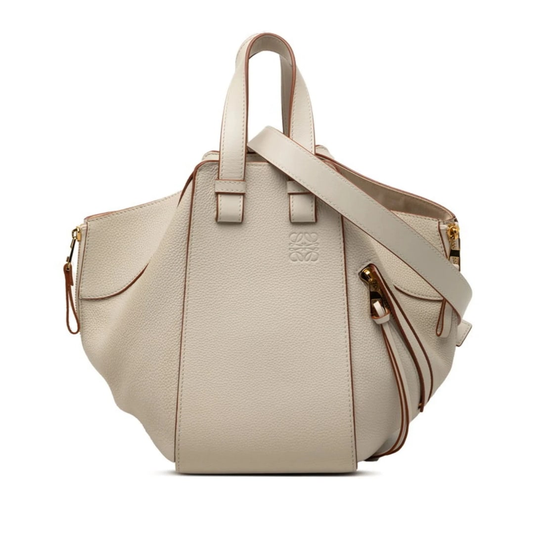 LOEWE ANAGRAM HAMMOCK SMALL HANDBAG: Loewe Anagram Hammock Small Handbag Brand: Loewe Type/Style: Handbag, Shoulder bag Material: Leather Color: White Size: (HxWxD) 23.5cm x 14cm x 24.5cm / 9.25inch x 5.51inch x 9.64inch Accessories: