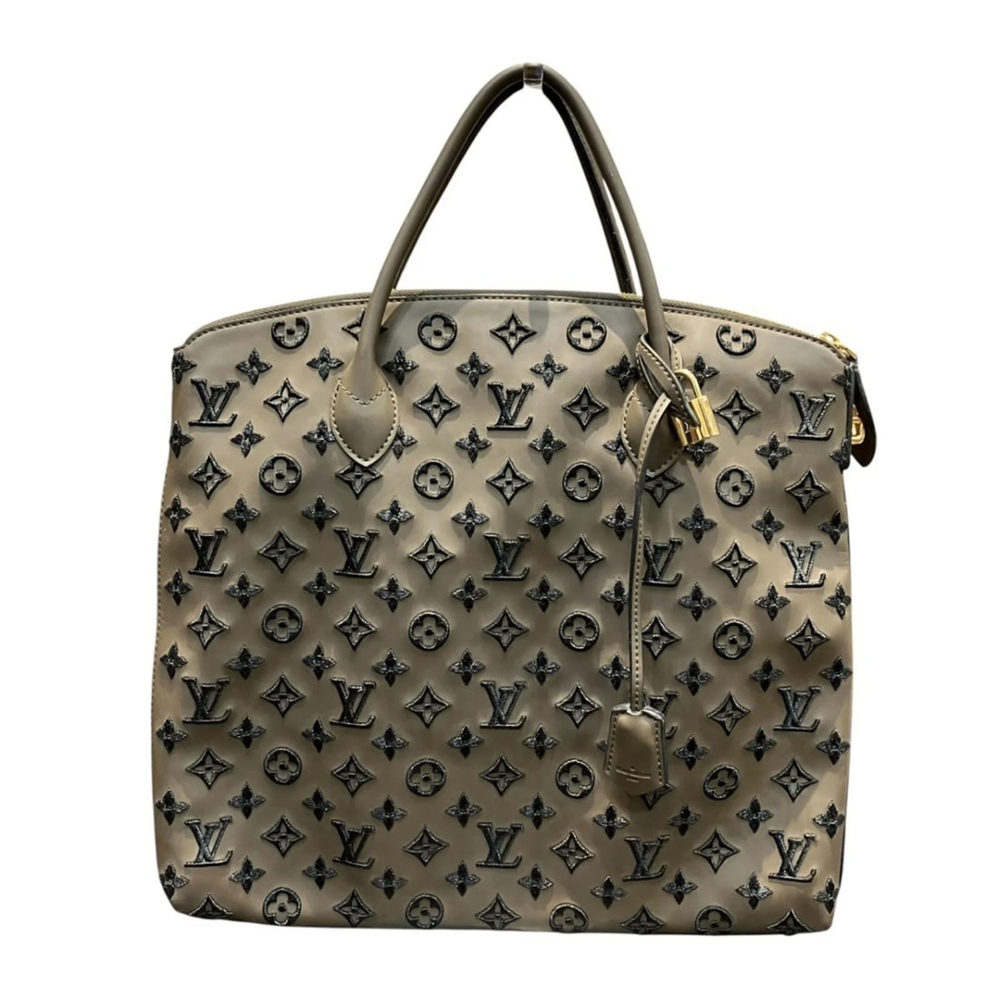 LOUIS VUITTON LOCKIT VERTICAL HANDBAG, MONOGRAM: Louis Vuitton Lockit Vertical Handbag, Monogram Brand: Louis Vuitton Type/Style: Handbag Material: Nylon , Jacquard Color: Black, Marron Size: (HxWxD) 35cm x 30cm x 15cm / 13.77inch x 11.81inch x 5.9i