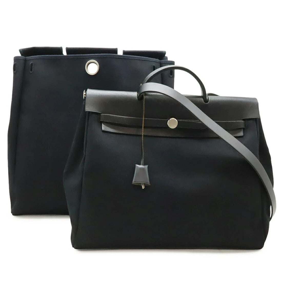 HERMES HERBAG MM HANDBAG SHOULDER BAG: HERMES Herbag MM Handbag Shoulder Bag Brand: Hermes Type/Style: Handbag, Shoulder bag Material: Toile officier Color: Black Size: (HxWxD) 34cm x 38cm x 12.5cm / 13.38inch x 14.96inch x 4.92inch