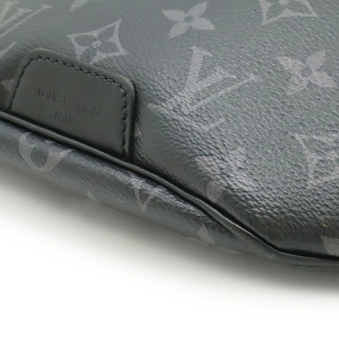 LOUIS VUITTON MONOGRAM ECLIPSE DISCOVERY BUM BAG - 4