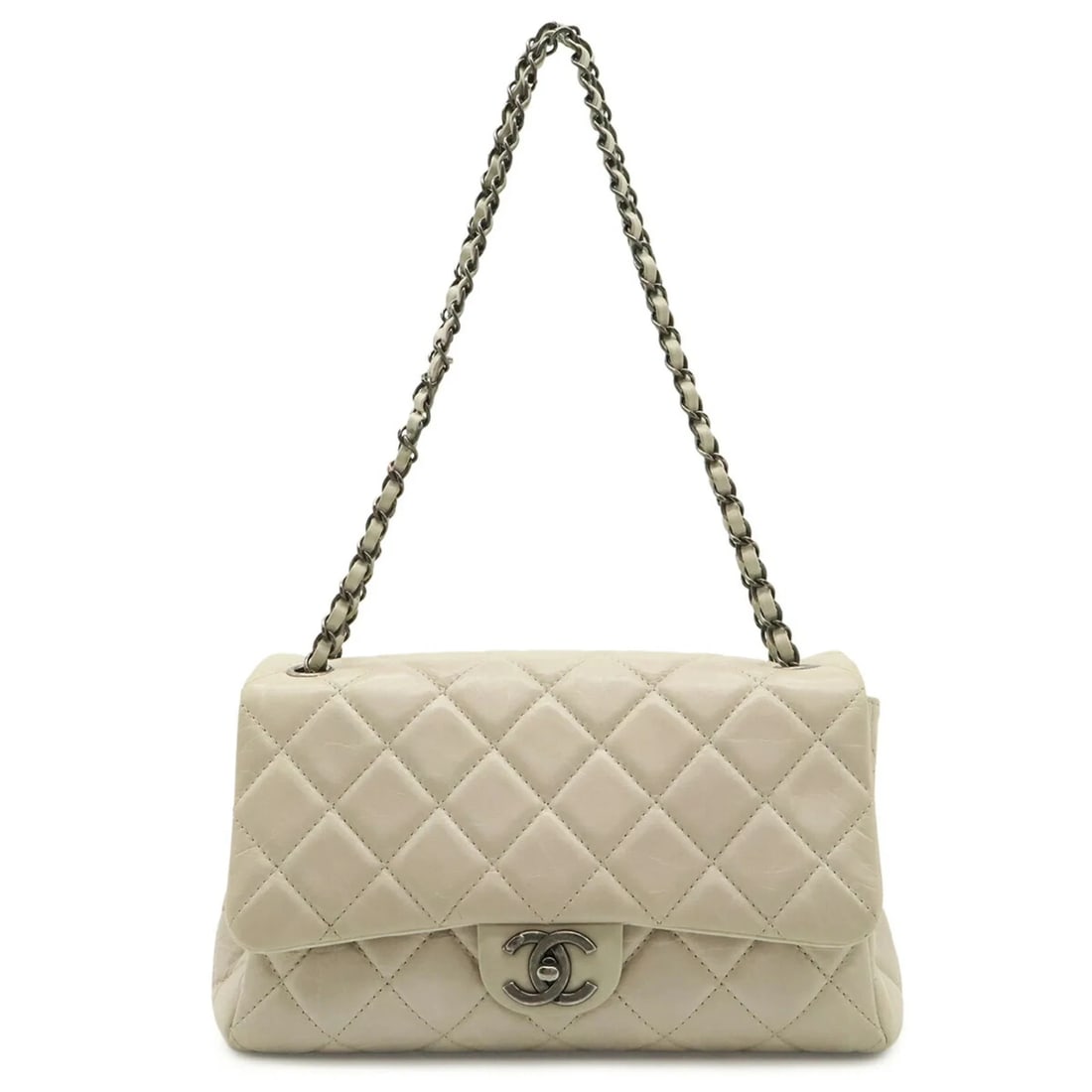 CHANEL MATELASSE CHAIN SHOULDER BAG, AGED CALFSKIN: CHANEL Matelasse Chain Shoulder Bag, Aged Calfskin Brand: Chanel Type/Style: Shoulder bag Material: Leather Color: Beige, Sand Size: (HxWxD) 17cm x 27.5cm x 12cm / 6.69inch x 10.82inch x 4.72inch