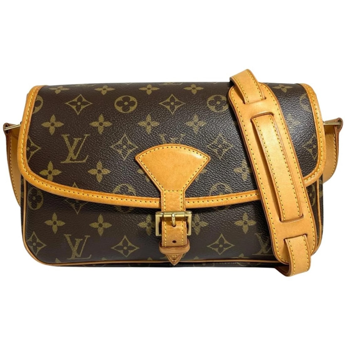 LOUIS VUITTON SOLOGNE SHOULDER BAG, MONOGRAM CANVASX: Louis Vuitton Sologne Shoulder Bag, Monogram Canvasx Brand: Louis Vuitton Type/Style: Shoulder bag Material: Monogram , Canvas Color: Brown Size: (HxWxD) 17cm x 26cm x 8.5cm / 6.69inch x 10.23inch x 3